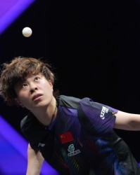 4-3险胜进四强！中国女乒29岁王牌复苏闪耀：第三巨头抢位太激烈